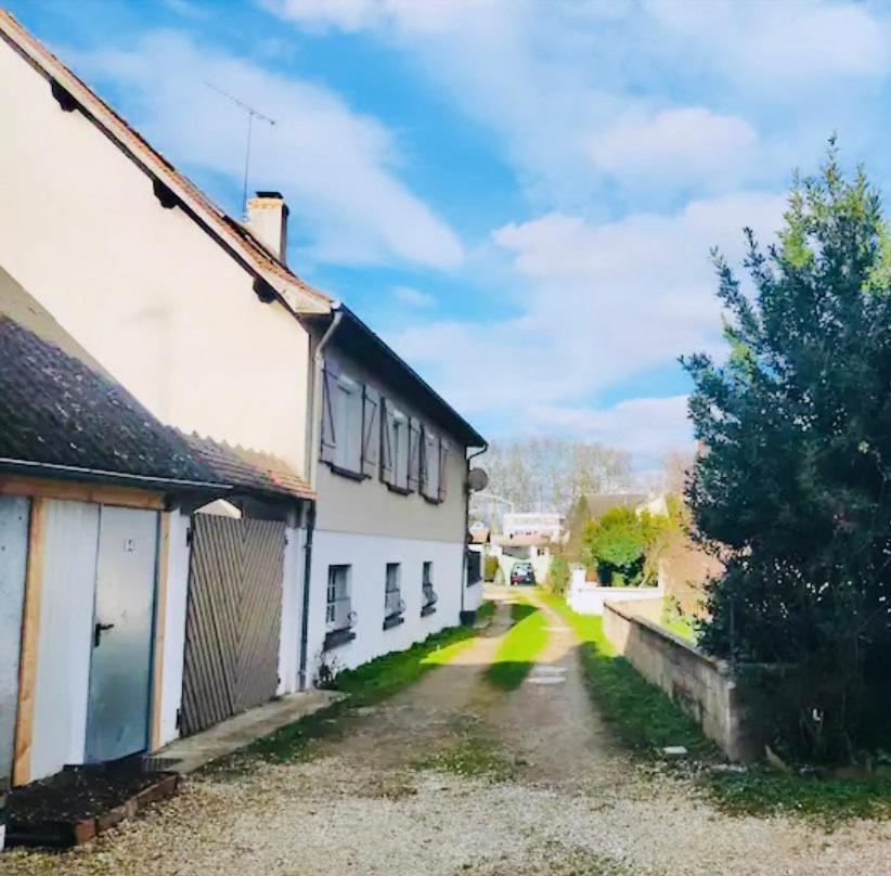 Appartamento The Walsh Bourges Esterno foto