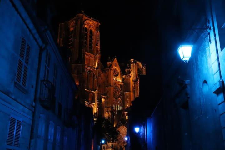 Appartamento The Walsh Bourges Esterno foto
